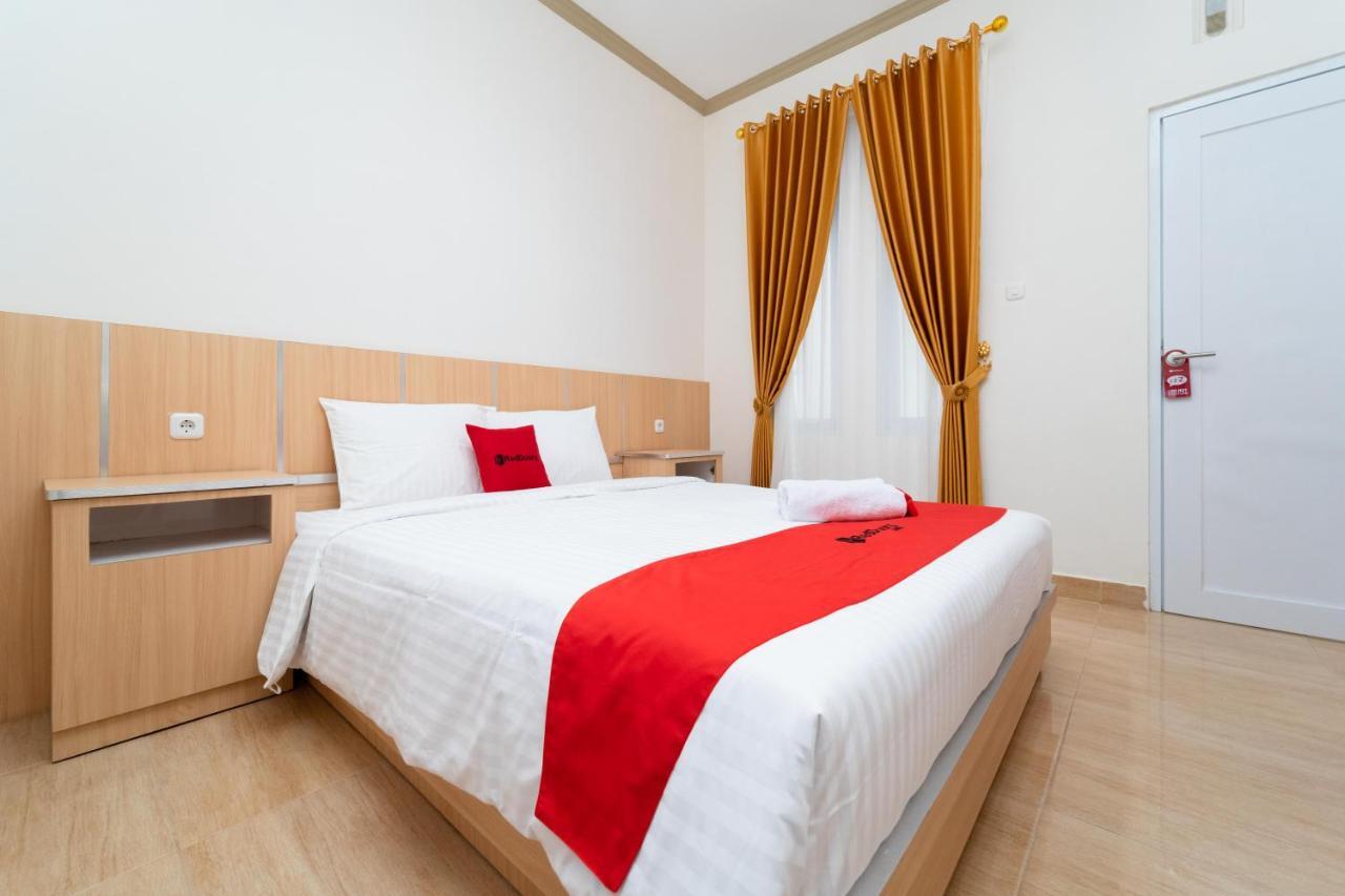 RedDoorz near Griya Agung Palembang Hotel Talang Kelapa Bagian luar foto